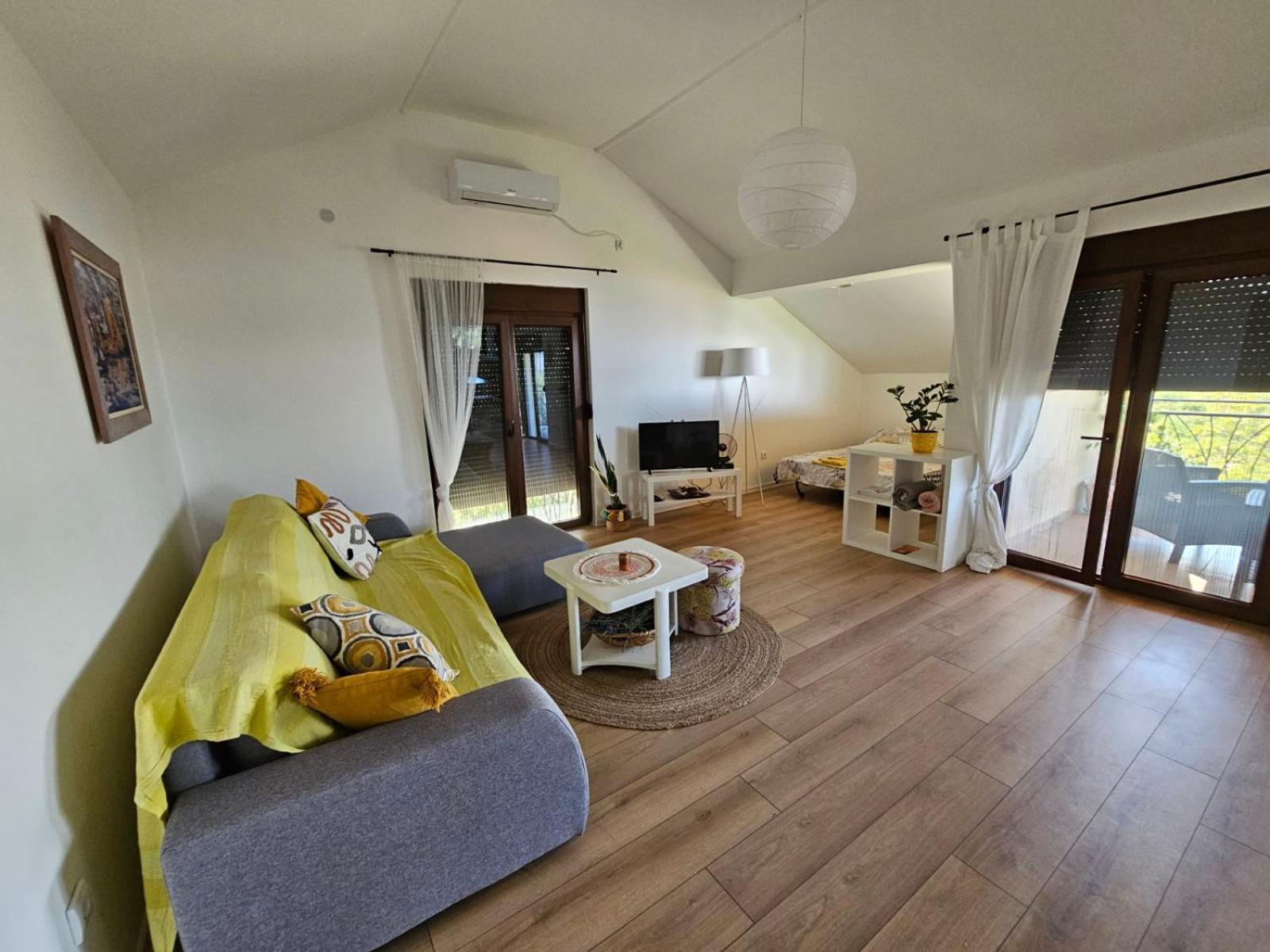 Apartman Snezana Jugovo Semendria Exterior foto